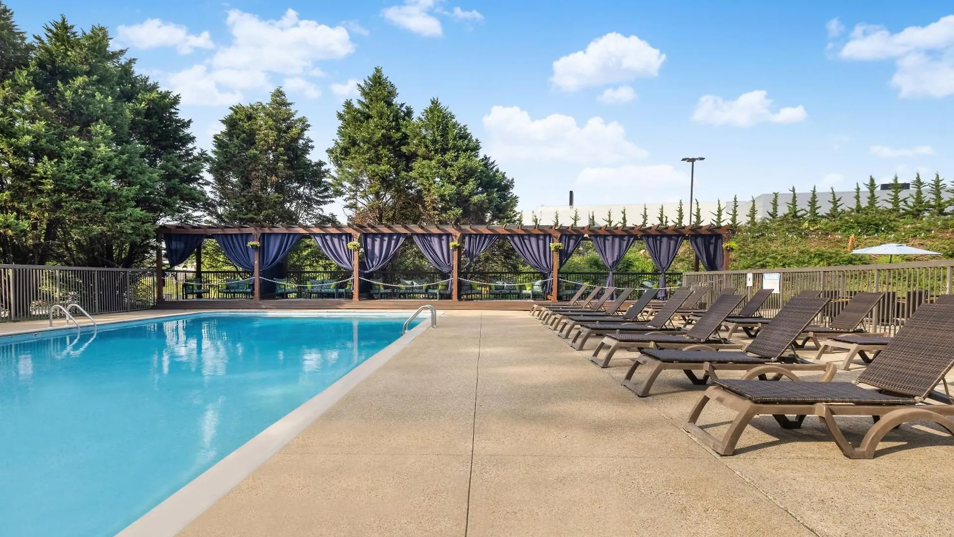 Hotel Preston Nashville Airport 3*,